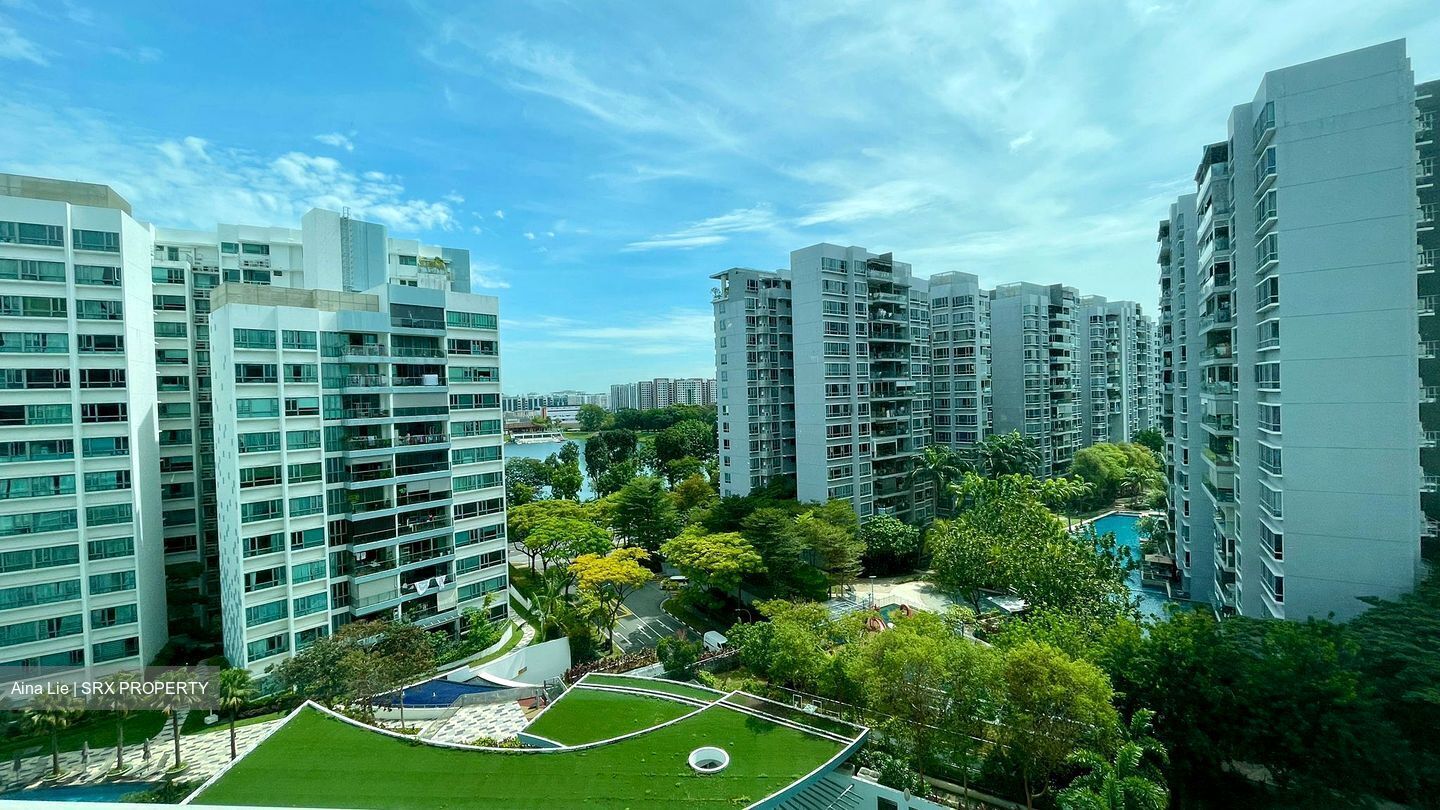 Waterfront Waves (D16), Condominium #566000861